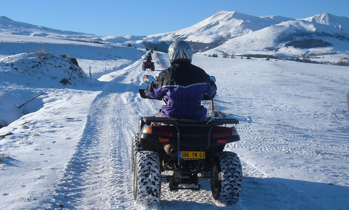 quad sur neige